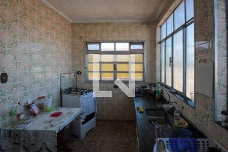 Casa à venda com 360m², 4 quartos e 3 vagas Casa à venda com 360m², 4 quartos e 3 vagasCozinha