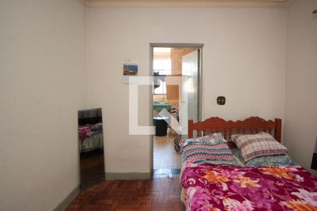 Casa à venda com 360m², 4 quartos e 3 vagas Casa à venda com 360m², 4 quartos e 3 vagasQuarto 04