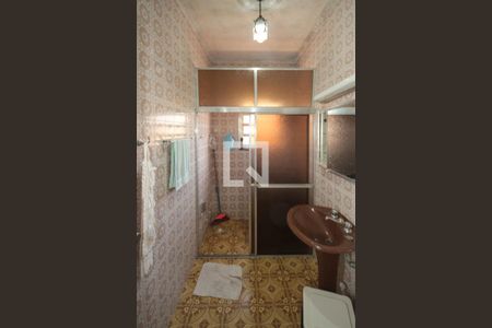 Casa à venda com 360m², 4 quartos e 3 vagas Casa à venda com 360m², 4 quartos e 3 vagasBanheiro