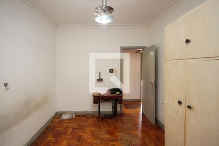 Casa à venda com 360m², 4 quartos e 3 vagas Casa à venda com 360m², 4 quartos e 3 vagasQuarto 03