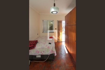 Casa à venda com 360m², 4 quartos e 3 vagas Casa à venda com 360m², 4 quartos e 3 vagasQuarto 02