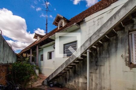 Casa à venda com 170m², 4 quartos e 2 vagas Casa à venda com 170m², 4 quartos e 2 vagasQuintal