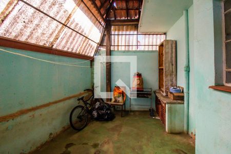 Casa à venda com 170m², 4 quartos e 2 vagas Casa à venda com 170m², 4 quartos e 2 vagasÁrea de Serviço