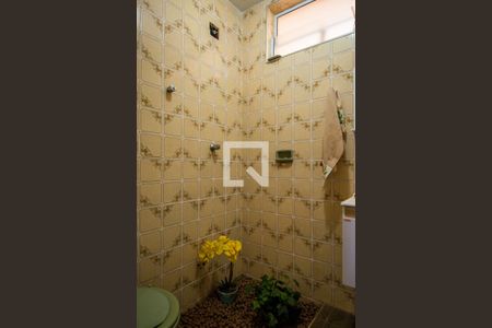 Casa à venda com 170m², 4 quartos e 2 vagas Casa à venda com 170m², 4 quartos e 2 vagasBanheiro da Suíte 1