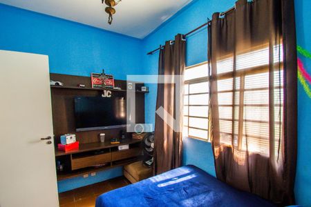 Casa à venda com 170m², 4 quartos e 2 vagas Casa à venda com 170m², 4 quartos e 2 vagasQuarto 2