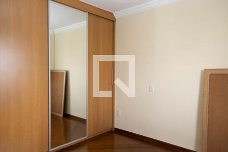 Apartamento à venda com 195m², 3 quartos e 3 vagas Apartamento à venda com 195m², 3 quartos e 3 vagasQuarto 2