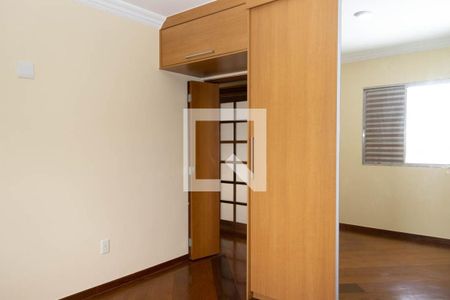 Apartamento à venda com 195m², 3 quartos e 3 vagas Apartamento à venda com 195m², 3 quartos e 3 vagasQuarto 2