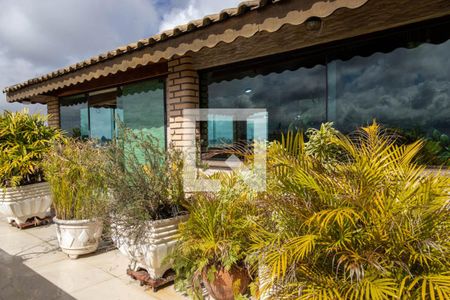 Apartamento à venda com 195m², 3 quartos e 3 vagas Apartamento à venda com 195m², 3 quartos e 3 vagasVaranda da cobertura