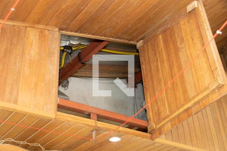 Apartamento à venda com 195m², 3 quartos e 3 vagas Apartamento à venda com 195m², 3 quartos e 3 vagasSotão