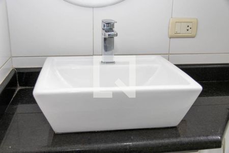 Apartamento à venda com 195m², 3 quartos e 3 vagas Apartamento à venda com 195m², 3 quartos e 3 vagasBanheiro