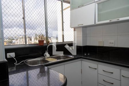 Apartamento à venda com 195m², 3 quartos e 3 vagas Apartamento à venda com 195m², 3 quartos e 3 vagasCozinha