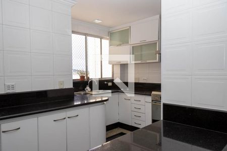 Apartamento à venda com 195m², 3 quartos e 3 vagas Apartamento à venda com 195m², 3 quartos e 3 vagasCozinha