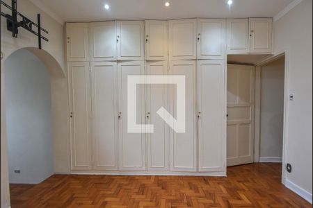 Casa à venda com 220m², 3 quartos e 2 vagasSuíte 01