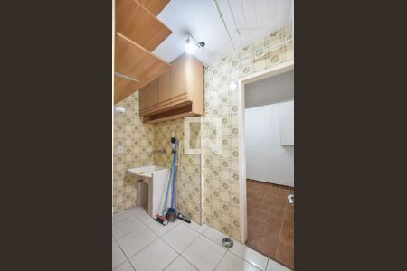 Casa à venda com 220m², 3 quartos e 2 vagasLavanderia 