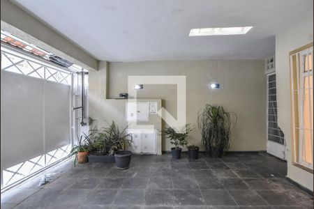 Casa à venda com 220m², 3 quartos e 2 vagasGaragem 