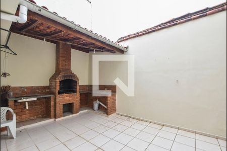 Casa à venda com 220m², 3 quartos e 2 vagasChurrasqueira 