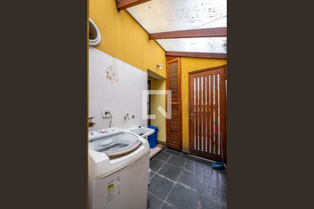 Casa à venda com 165m², 3 quartos e 2 vagas Casa à venda com 165m², 3 quartos e 2 vagasÁrea de Serviço