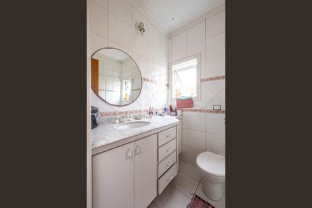 Casa à venda com 165m², 3 quartos e 2 vagas Casa à venda com 165m², 3 quartos e 2 vagasBanheiro Social