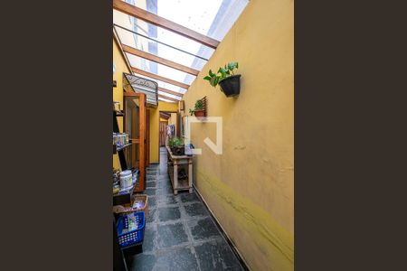 Casa à venda com 165m², 3 quartos e 2 vagas Casa à venda com 165m², 3 quartos e 2 vagasQuintal