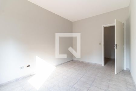 Suíte de casa à venda com 3 quartos, 210m² em Vila Brasilina, São Paulo