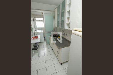 Apartamento à venda com 102m², 3 quartos e 2 vagasCozinha