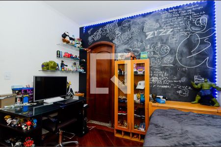 Casa à venda com 650m², 5 quartos e 6 vagasSuíte 1