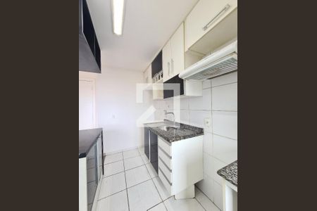 Apartamento à venda com 45m², 2 quartos e 1 vaga Apartamento à venda com 45m², 2 quartos e 1 vagaCozinha Americana