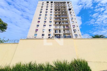 Apartamento à venda com 45m², 2 quartos e 1 vaga Apartamento à venda com 45m², 2 quartos e 1 vagaFachada