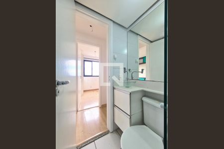 Apartamento à venda com 45m², 2 quartos e 1 vaga Apartamento à venda com 45m², 2 quartos e 1 vagaBanheiro Social