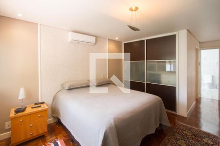 Casa à venda com 450m², 4 quartos e 4 vagasSuíte 1