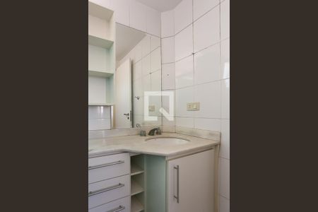 Apartamento à venda com 72m², 2 quartos e 2 vagasBanheiro da Suíte