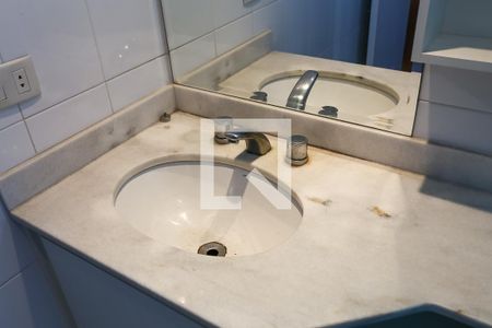 Apartamento à venda com 72m², 2 quartos e 2 vagasBanheiro