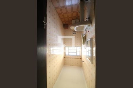 Casa à venda com 301m², 2 quartos e 4 vagasBanheiro 1