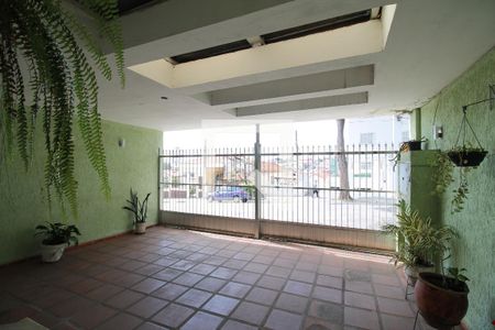 Casa à venda com 301m², 2 quartos e 4 vagasGaragem