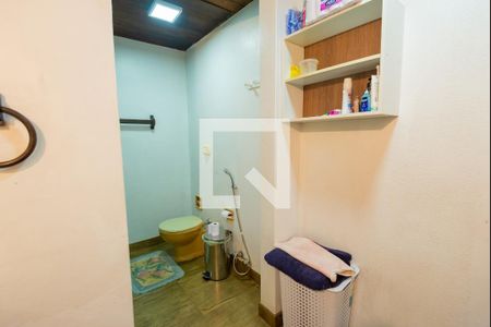 Casa à venda com 2700m², 6 quartos e 2 vagasBanheiro da Suíte 2