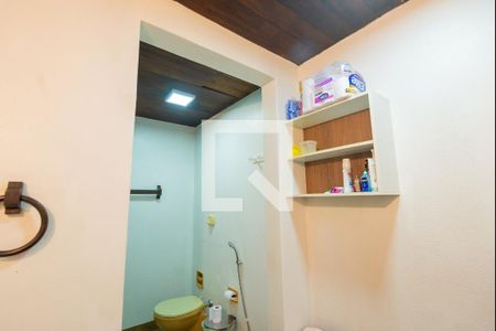 Casa à venda com 2700m², 6 quartos e 2 vagasBanheiro da Suíte 2