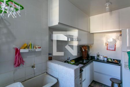 Apartamento à venda com 64m², 3 quartos e 2 vagasCozinha