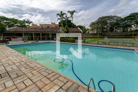 Apartamento à venda com 64m², 3 quartos e 2 vagasÁrea comum - Piscina