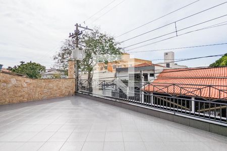 Casa à venda com 314m², 3 quartos e 3 vagas Casa à venda com 314m², 3 quartos e 3 vagasVaranda