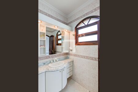 Casa à venda com 314m², 3 quartos e 3 vagas Casa à venda com 314m², 3 quartos e 3 vagasBanheiro da suíte 2