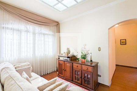 Casa à venda com 314m², 3 quartos e 3 vagas Casa à venda com 314m², 3 quartos e 3 vagasSaleta