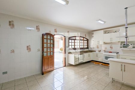 Casa à venda com 314m², 3 quartos e 3 vagas Casa à venda com 314m², 3 quartos e 3 vagasCozinha