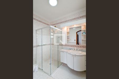 Casa à venda com 314m², 3 quartos e 3 vagas Casa à venda com 314m², 3 quartos e 3 vagasBanheiro da suíte 2