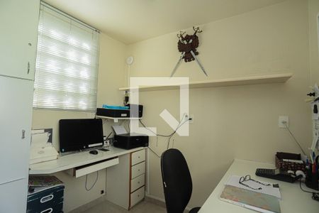 Casa à venda com 230m², 4 quartos e 3 vagasEscritório