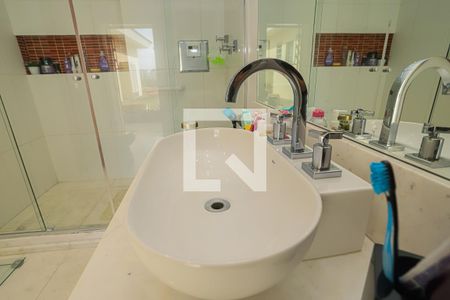 Casa à venda com 230m², 4 quartos e 3 vagasBanheiro do Quarto 3