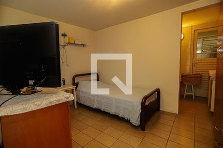 Casa à venda com 230m², 4 quartos e 3 vagasQuarto de Serviço