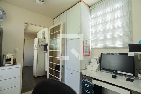 Casa à venda com 230m², 4 quartos e 3 vagasEscritório