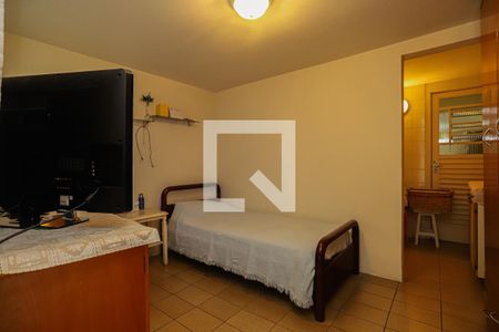 Casa à venda com 230m², 4 quartos e 3 vagasQuarto de Serviço