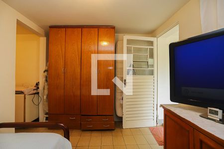 Casa à venda com 230m², 4 quartos e 3 vagasQuarto de Serviço