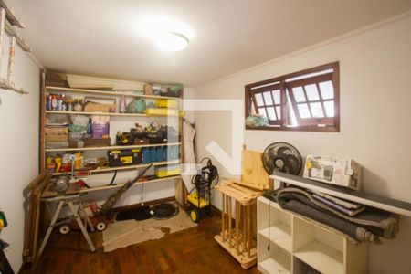 Casa à venda com 410m², 4 quartos e 6 vagasQuarto de Serviço 1